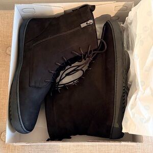 Shapen Barefoot Cozy Boots Black Suede Women's EU 42 New in Box Winter Laceup